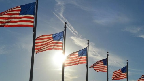������ϵ��ů+�����ں���������EB-5����ĩ�೵��Ϊ������һ����У���볡ȯ��